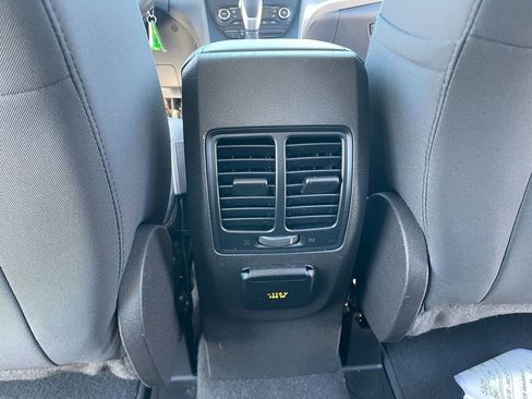 Used 2016 Ford C-MAX SE FWD image 24