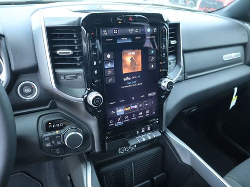 New 2026 RAM 1500 4x4 Crew Cab image 5