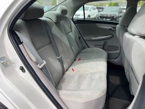 Used 2013 Toyota Corolla LE image 22