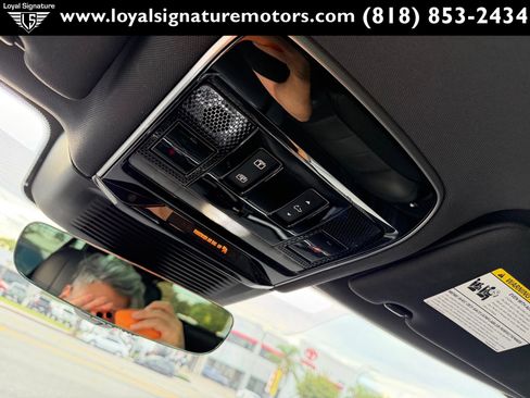 Used 2023 Land Rover Range Rover SE image 30