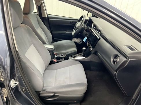 Used 2017 Toyota Corolla L image 21