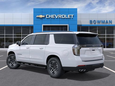 New 2026 Chevrolet Suburban Z71 w/ Comfort Package AWD/4WD image 3