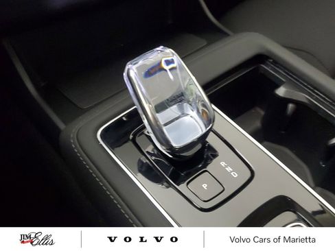 Certified 2025 Volvo XC90 B6 Core w/ Climate Package image 34