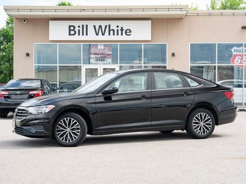 Used 2020 Volkswagen Jetta SE FWD image 1