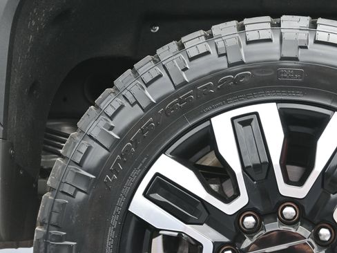 Used 2024 GMC Sierra 2500 Denali Ultimate image 43