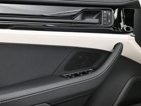 New 2025 Porsche Panamera RWD image 6