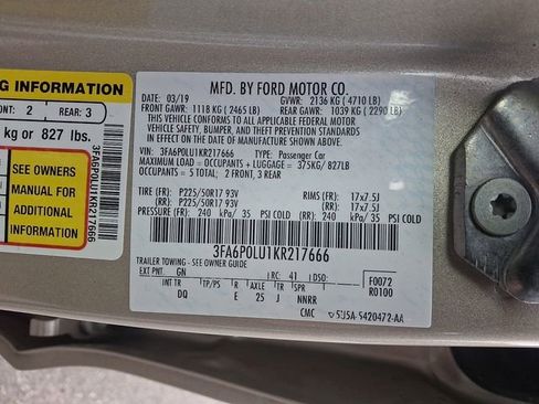 Used 2019 Ford Fusion SE image 29