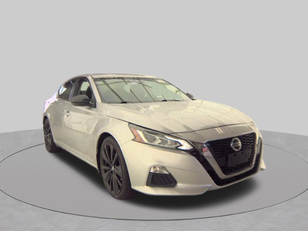 Used 2021 Nissan Altima 2.5 SR w/ SR Premium Package FWD image 3