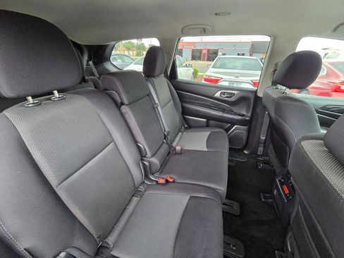 Used 2018 Nissan Pathfinder SV w/ SV Tech Package AWD/4WD image 18