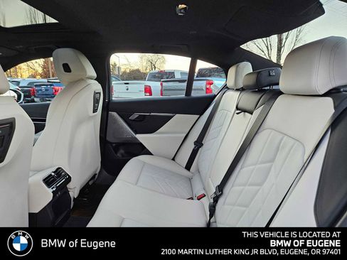 New 2026 BMW 530i xDrive w/ Premium Package AWD/4WD image 20