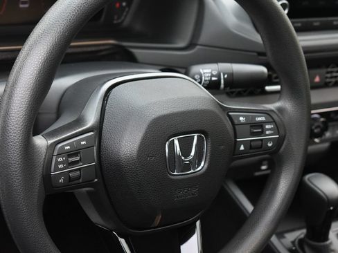 Used 2025 Honda Accord SE image 12
