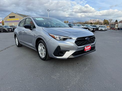 Used 2025 Subaru Impreza 2.0i image 2