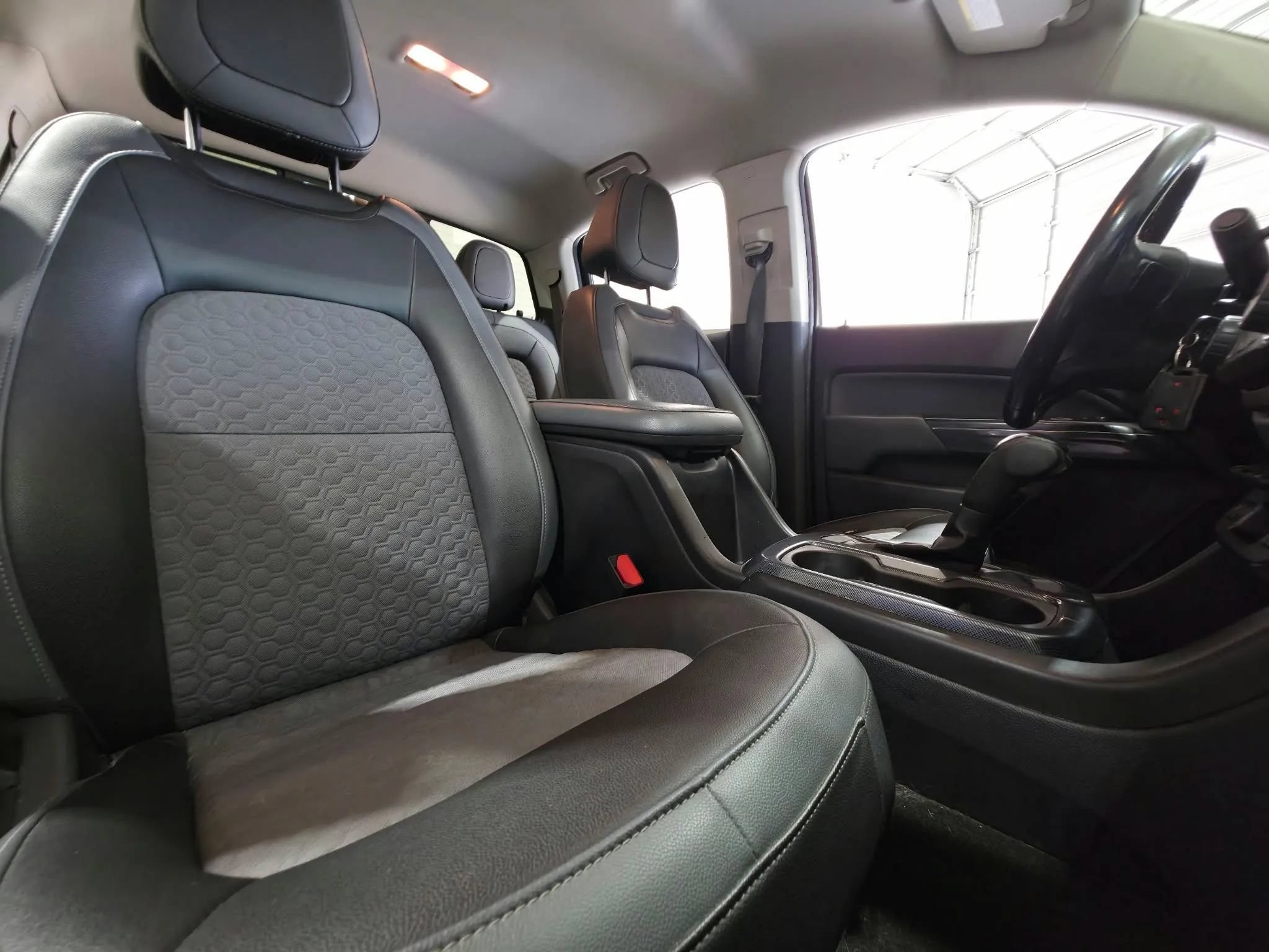 Used 2017 Chevrolet Colorado Z71 RWD image 17
