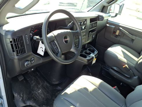 New 2025 GMC Savana 2500 w/ Driver Convenience Package RWD image 10