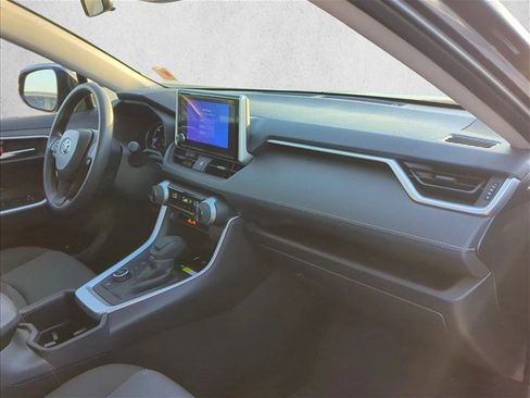 Certified 2025 Toyota RAV4 XLE AWD/4WD image 25