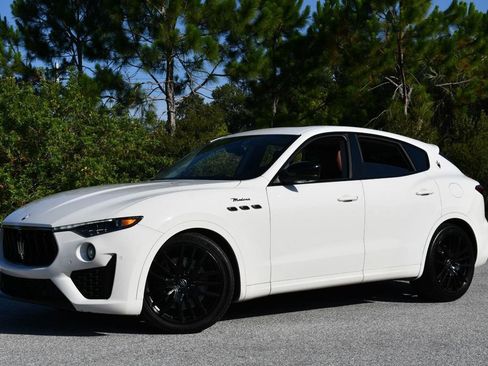 Used 2022 Maserati Levante Modena AWD/4WD image 25