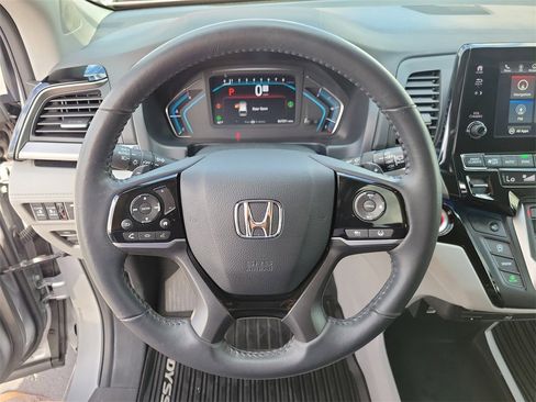 Certified 2023 Honda Odyssey Touring image 33