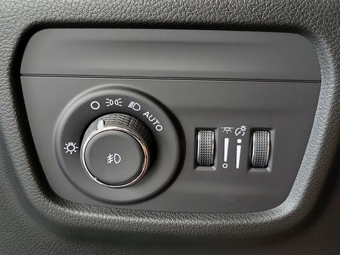 New 2025 Jeep Grand Cherokee L Summit w/ Advanced Protech Group IV AWD/4WD image 20