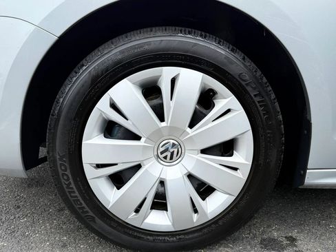 Used 2014 Volkswagen Jetta SE FWD image 42