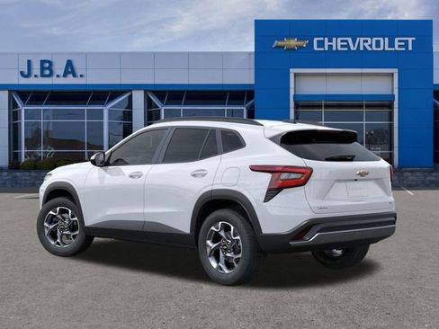 New 2026 Chevrolet Trax LT w/ Driver Confidence Package image 3