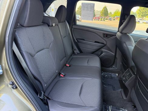 Used 2026 Subaru Forester Premium AWD/4WD image 18