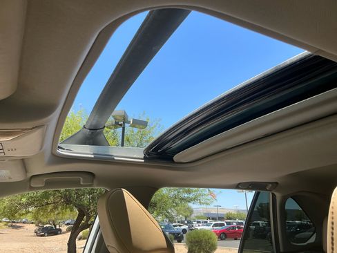 Certified 2021 Toyota RAV4 Limited AWD/4WD image 33