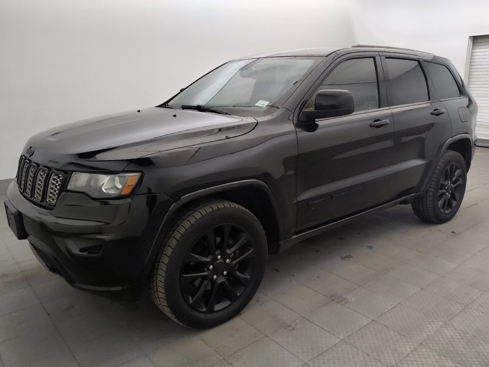 Used 2018 Jeep Grand Cherokee Altitude AWD/4WD image 2