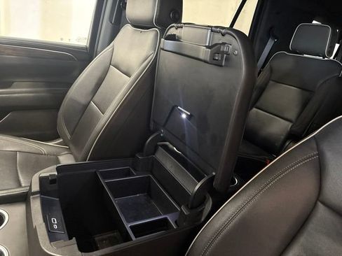 Used 2022 Chevrolet Tahoe Premier AWD/4WD image 27