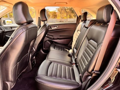 Used 2024 Ford Edge SEL image 16