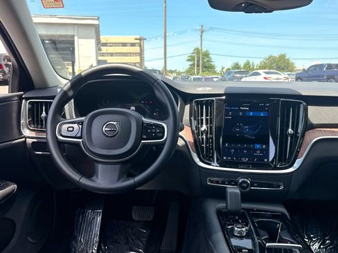 Used 2023 Volvo S60 T8 Plus AWD/4WD image 24