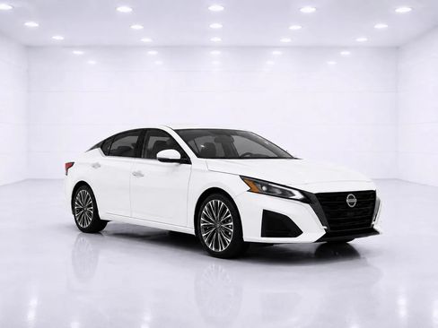 Used 2023 Nissan Altima 2.5 SL AWD/4WD image 7