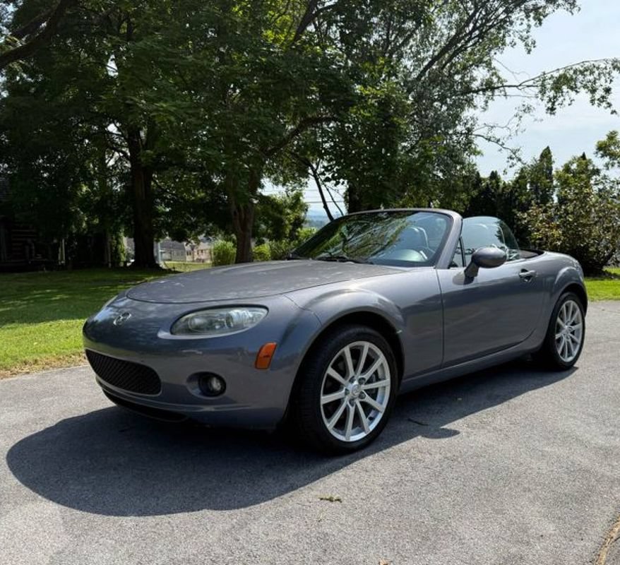 Used 2007 MAZDA MX-5 Miata Grand Touring w/ Premium Pkg RWD image 5
