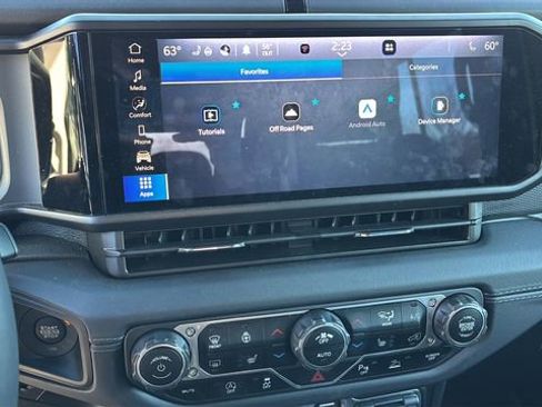 Used 2024 Jeep Wrangler Unlimited Rubicon w/ XTREMEE 35" Tire Package image 23