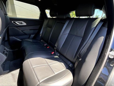 New 2026 Land Rover Range Rover Velar Dynamic SE image 10