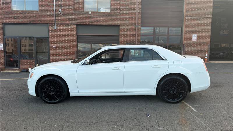 Used 2014 Chrysler 300 S w/ Luxury Group AWD/4WD image 16