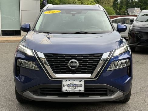 Used 2023 Nissan Rogue SV w/ SV Premium B Package AWD/4WD image 2