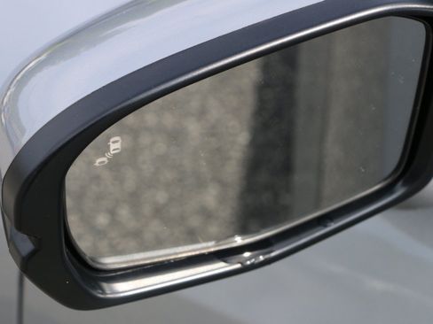 Used 2025 Acura ADX FWD image 15