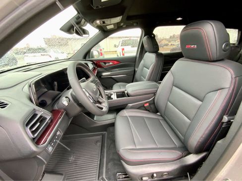 New 2026 Chevrolet Traverse Z71 w/ LPO, Floor Liner Package image 22