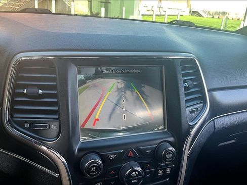 Used 2015 Jeep Grand Cherokee Limited RWD image 29
