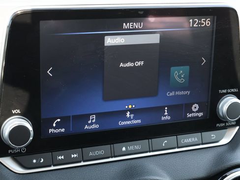 Used 2024 Nissan Sentra SV FWD image 17