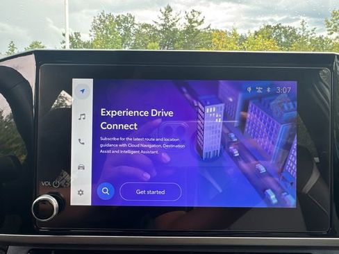 Certified 2025 Toyota Camry SE w/ Convenience Package image 36