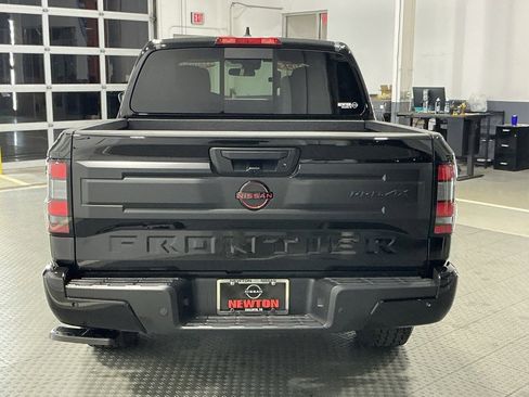 Used 2025 Nissan Frontier PRO-4X image 22