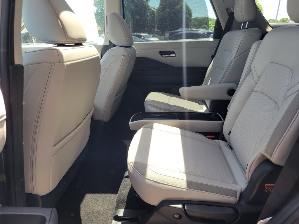 New 2026 Nissan Pathfinder SL AWD/4WD image 30