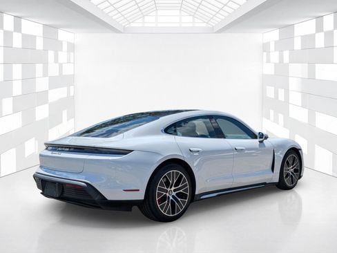 Used 2021 Porsche Taycan 4S AWD/4WD image 7
