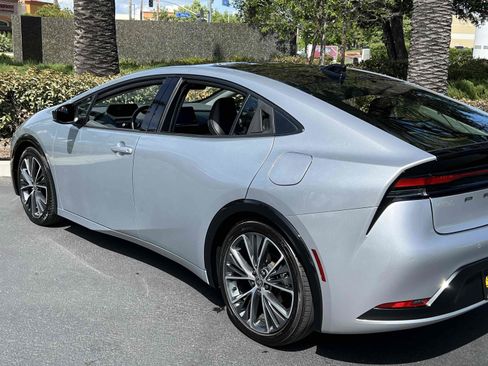 Used 2024 Toyota Prius XLE image 62