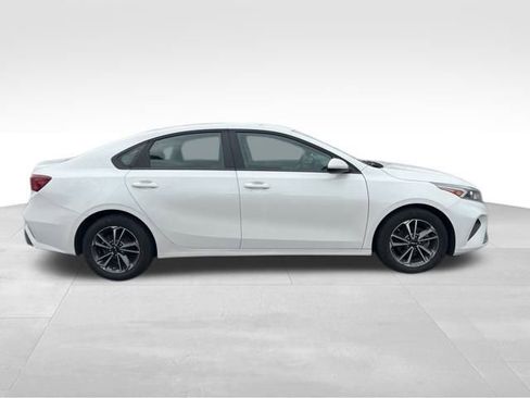 Certified 2024 Kia Forte LXS image 9