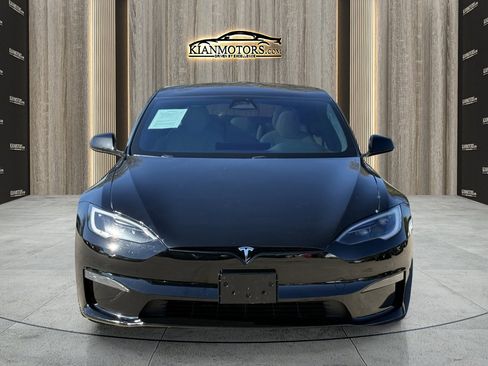 Used 2023 Tesla Model S Plaid image 2
