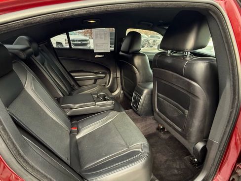 Used 2017 Dodge Charger SXT w/ AWD Plus Group image 30