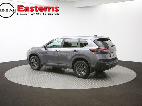 Used 2023 Nissan Rogue S image 92