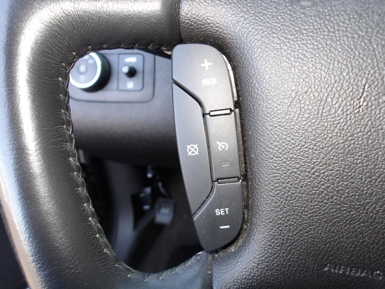 Used 2007 Chevrolet Impala SS FWD image 15
